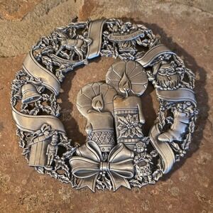 Vintage Silver Tone Metal Christmas Wreath Trivet Peace on Earth Holiday Decor